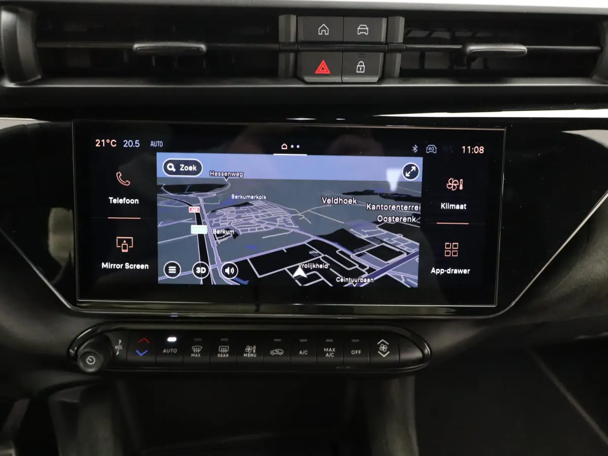 Elettrica Veloce 54 kWh 280 PK! | Sperdifferentieel | Sabelt Kuipstoelen | Camera | Parkeersensoren Voor en Achter | 20" Lichtmetalen Velgen | Elektrische Kofferklep | Stoelverwarming | Elek