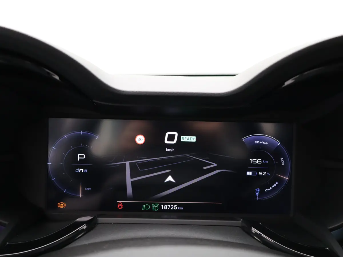 Elettrica Veloce 54 kWh 280 PK! | Sperdifferentieel | Sabelt Kuipstoelen | Camera | Parkeersensoren Voor en Achter | 20" Lichtmetalen Velgen | Elektrische Kofferklep | Stoelverwarming | Elek