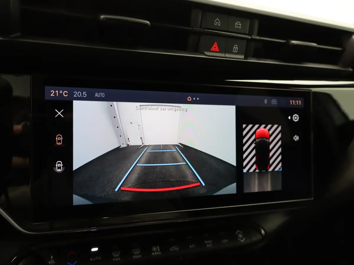 Elettrica Veloce 54 kWh 280 PK! | Sperdifferentieel | Sabelt Kuipstoelen | Camera | Parkeersensoren Voor en Achter | 20" Lichtmetalen Velgen | Elektrische Kofferklep | Stoelverwarming | Elek