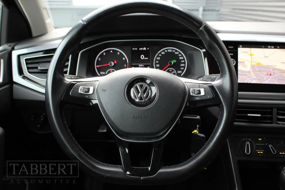 1.0 TSI Highline Automaat Zwart