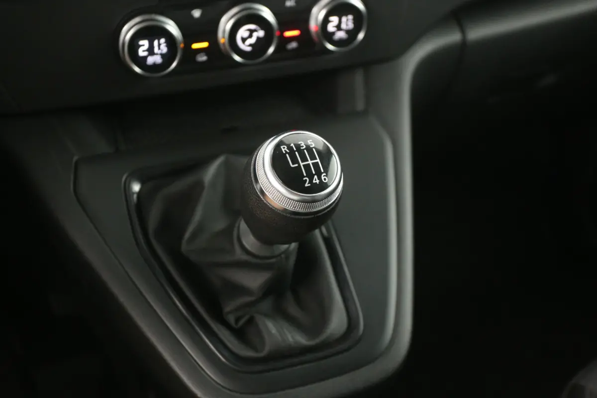 1.5 Blue dCi 95pk | Clima | Cruise | Carplay | Trekhaak | Navi | Parkeersensoren