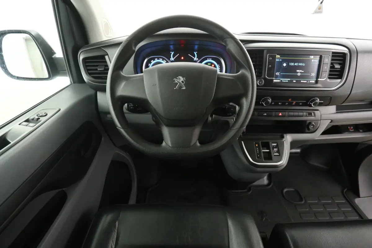 75 kWh L2H1 Long Range | Snelladen | SOH 90% | Airco | Cruise | Camera | 3 Zits | 2xSchuifdeur | Carplay
