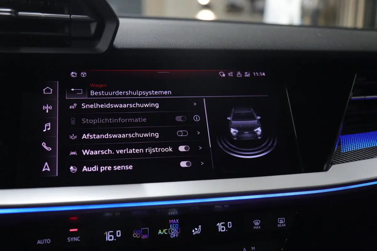 30 TFSI Business edition NAP /CARPLAY/ACC/LANEASSIST/REMASSIST/SFEERVER/VOL
