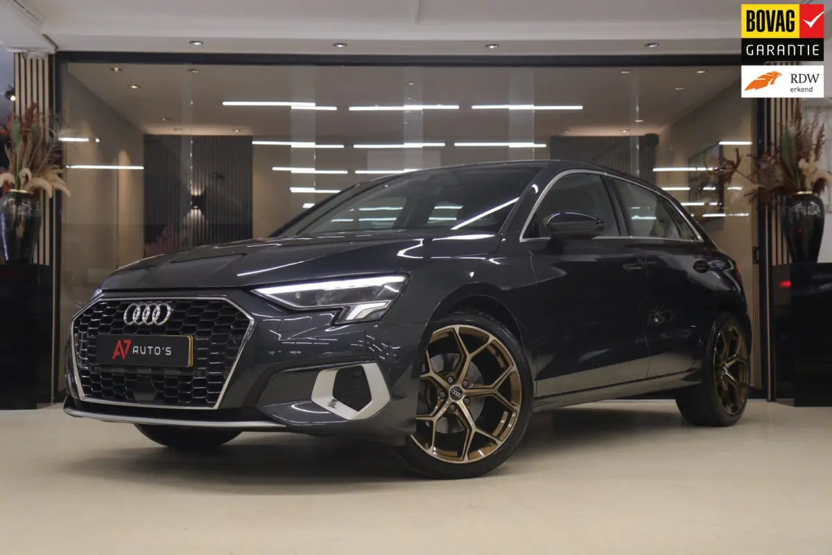 30 TFSI Business edition NAP /CARPLAY/ACC/LANEASSIST/REMASSIST/SFEERVER/VOL