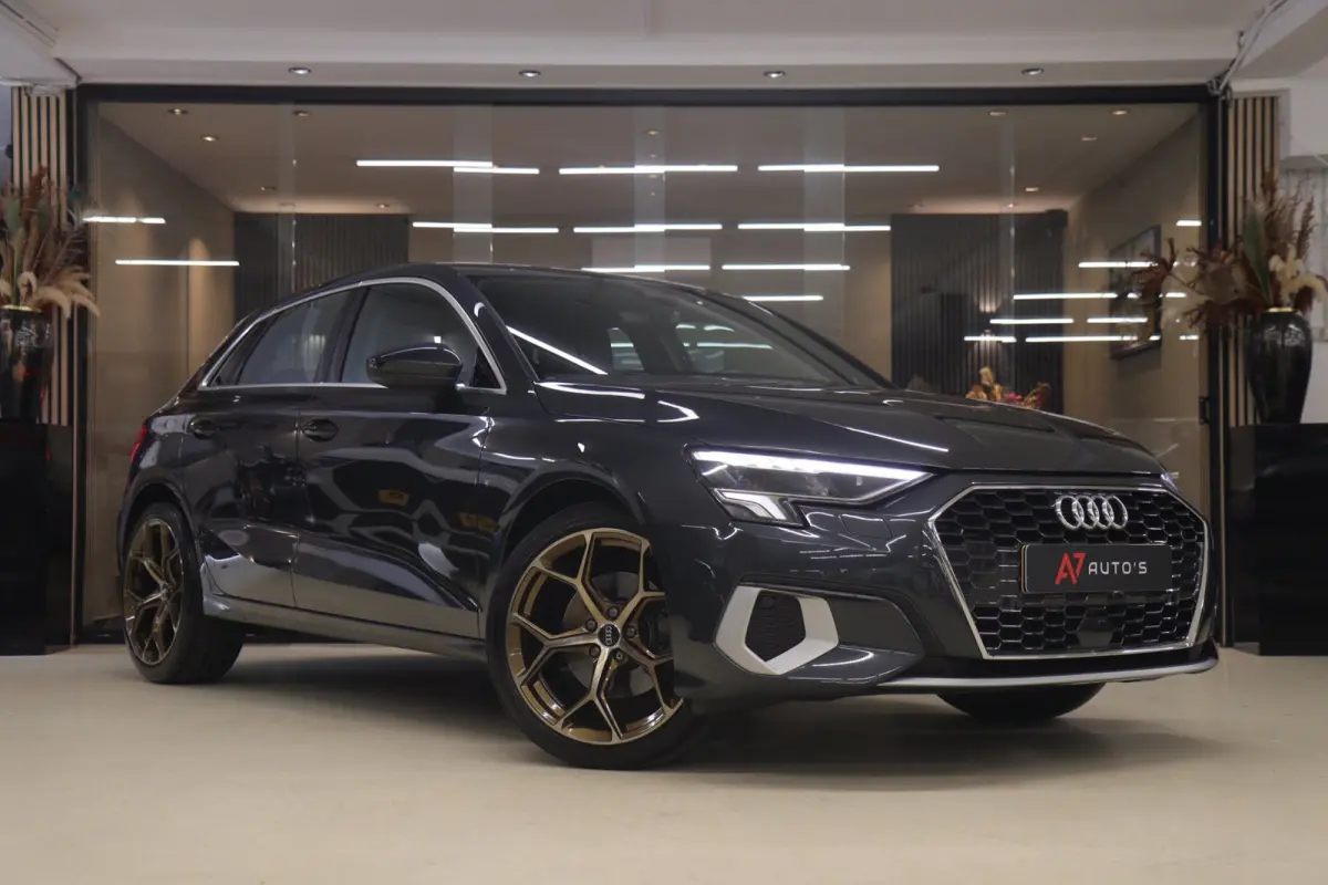 30 TFSI Business edition NAP /CARPLAY/ACC/LANEASSIST/REMASSIST/SFEERVER/VOL