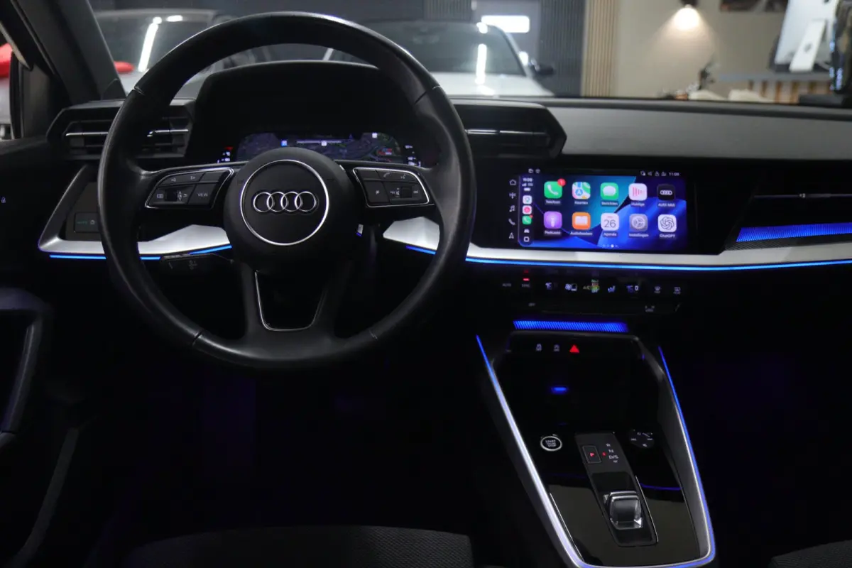 30 TFSI Business edition NAP /CARPLAY/ACC/LANEASSIST/REMASSIST/SFEERVER/VOL