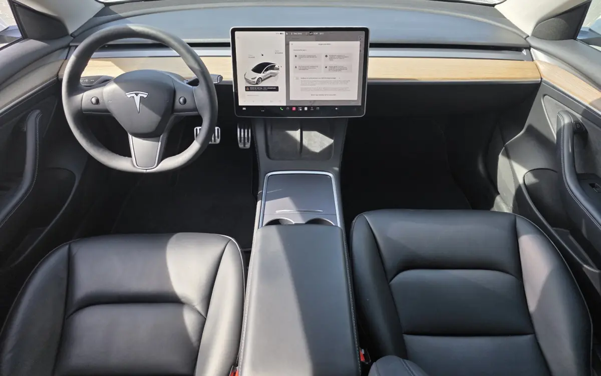 Standard RWD Plus 60 kWh | FSD3 | WARMTEPOMP | PANO | 360 CAMERA
