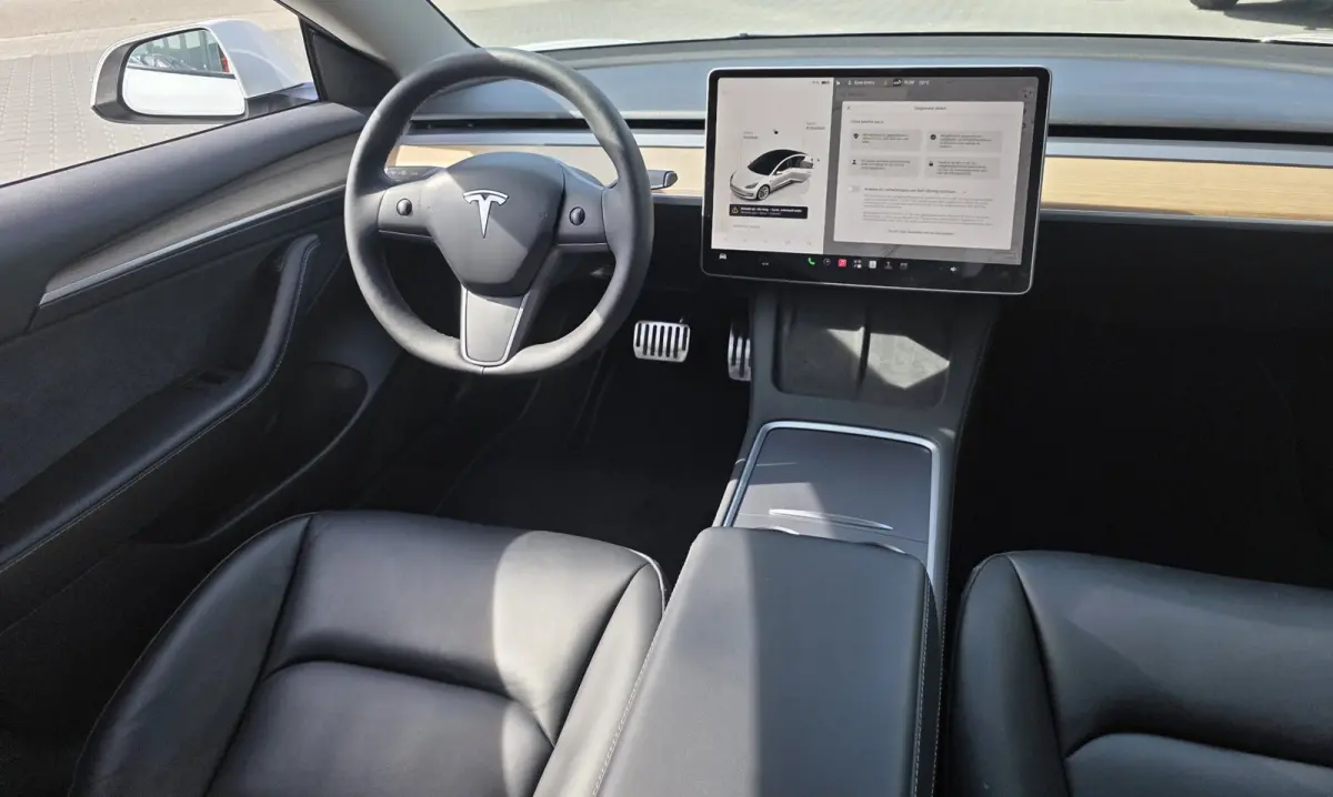 Standard RWD Plus 60 kWh | FSD3 | WARMTEPOMP | PANO | 360 CAMERA