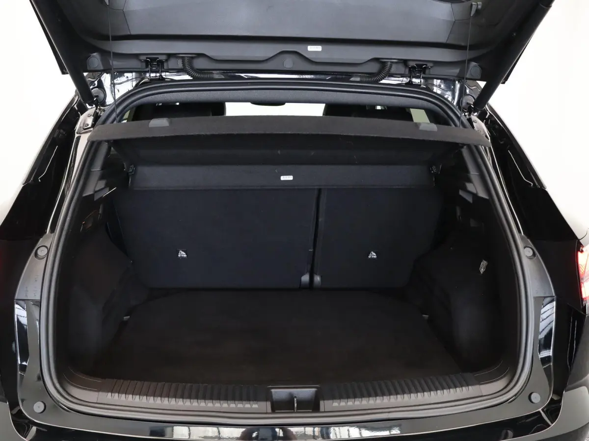 1.2 E-Tech full hybrid 200 iconic esprit Alpine | Facelift | Stoel-stuurverwarming | Adaptieve cruise control | Elektrisch bedienbare stoelen | Navigatie |
