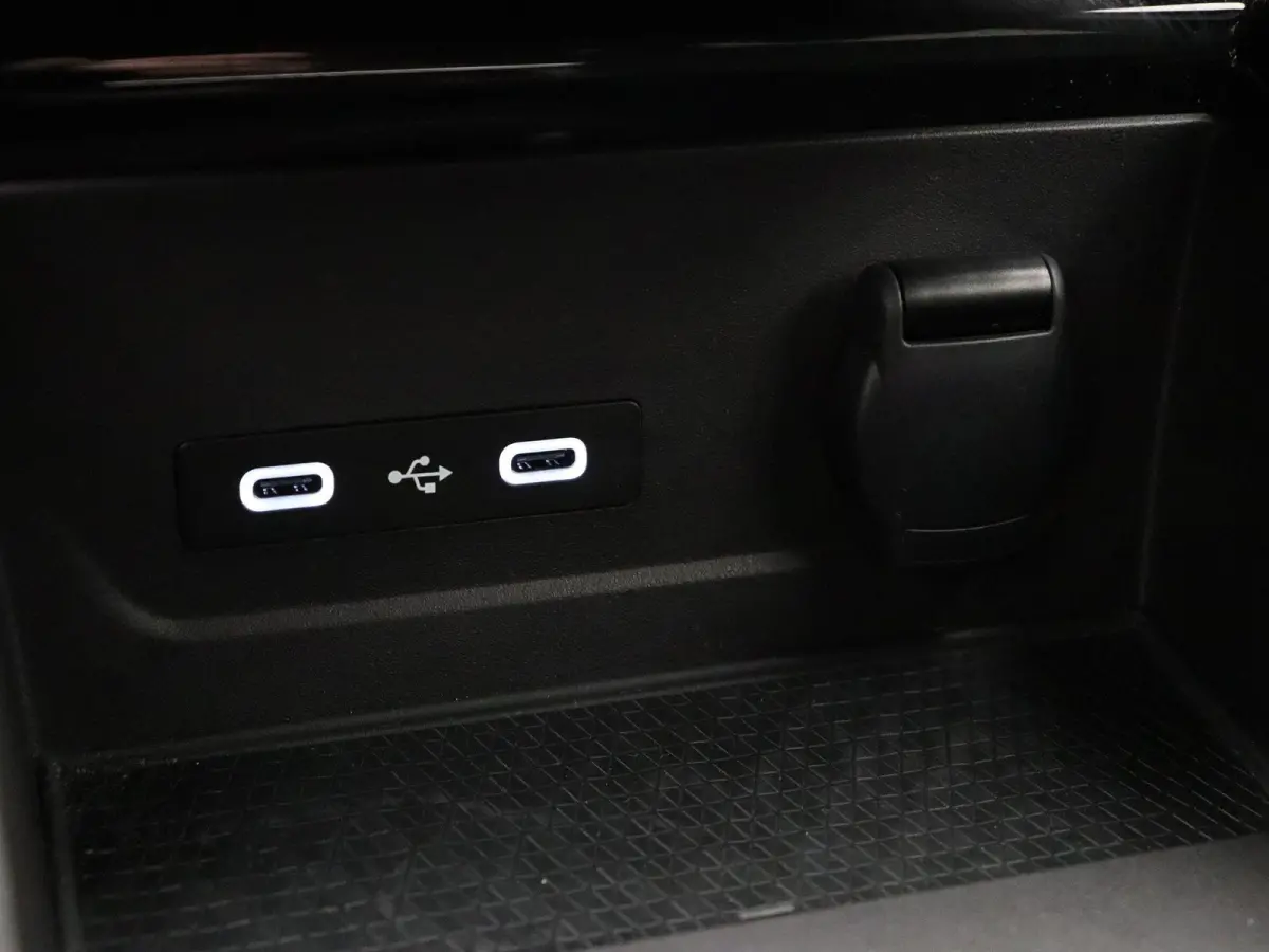1.2 E-Tech full hybrid 200 iconic esprit Alpine | Facelift | Stoel-stuurverwarming | Adaptieve cruise control | Elektrisch bedienbare stoelen | Navigatie |
