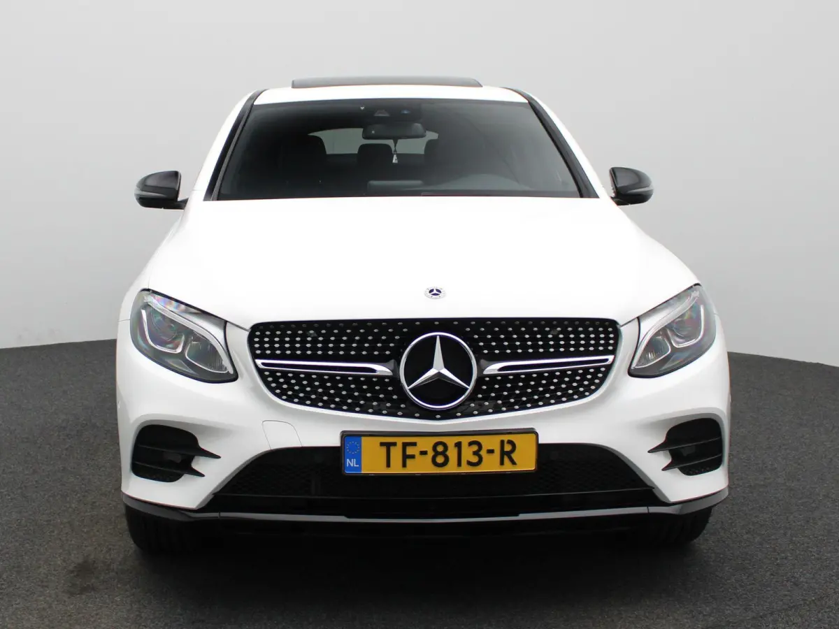 250 4MATIC Premium Plus | Automaat | Panoramadak | Stoelverwarming | Achteruitrijcamera | Parkeersensoren | Trekhaak |