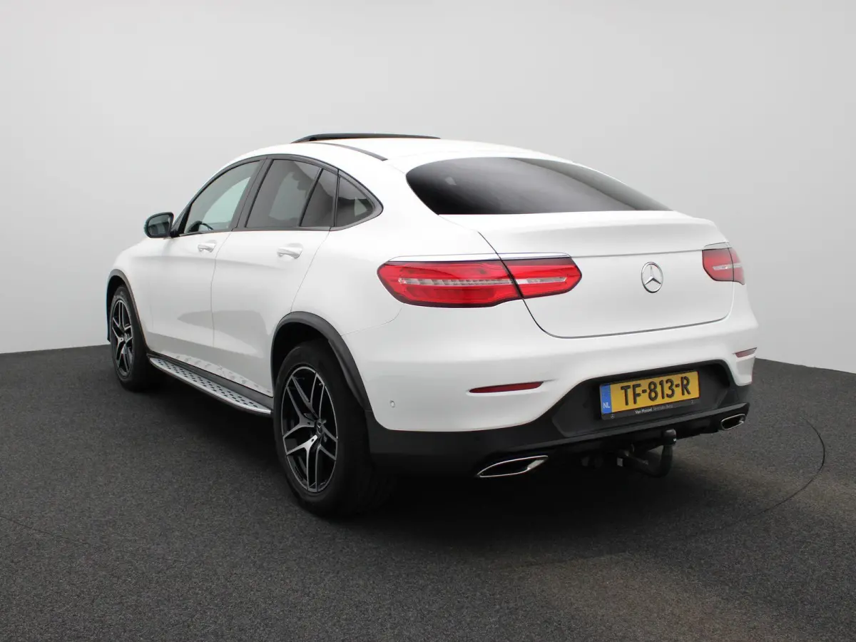 250 4MATIC Premium Plus | Automaat | Panoramadak | Stoelverwarming | Achteruitrijcamera | Parkeersensoren | Trekhaak |