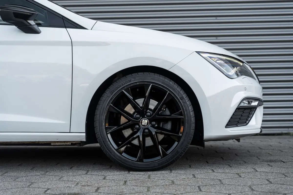 1.5 TSI FR Ultimate Edition Black VIRTUAL*ACC*DCC*PANO*KEYLESS*BEATS*LANE