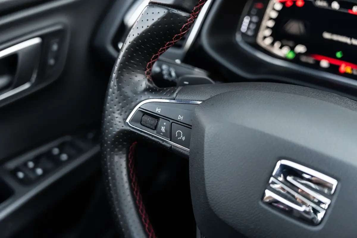 1.5 TSI FR Ultimate Edition Black VIRTUAL*ACC*DCC*PANO*KEYLESS*BEATS*LANE
