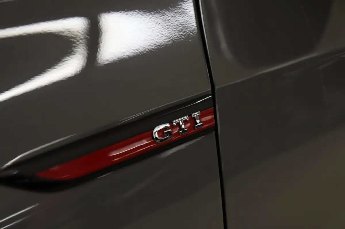 2.0 TSI GTI 45 JAHRE CLUBSPORT AKRA/PANO/CARPLAY/IQ/VOL