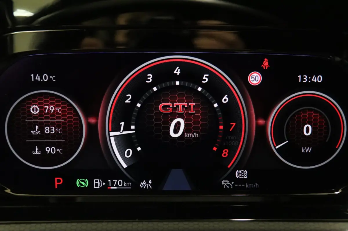 2.0 TSI GTI 45 JAHRE CLUBSPORT AKRA/PANO/CARPLAY/IQ/VOL