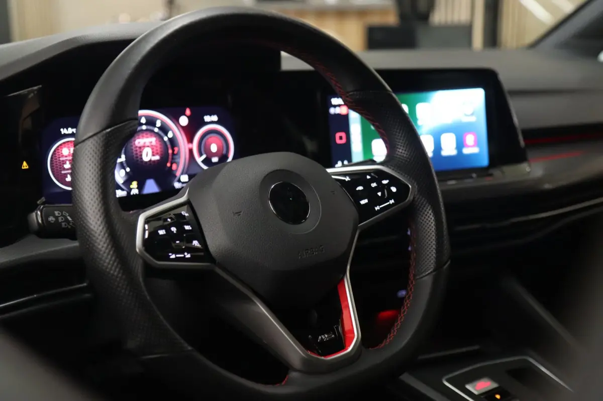 2.0 TSI GTI 45 JAHRE CLUBSPORT AKRA/PANO/CARPLAY/IQ/VOL