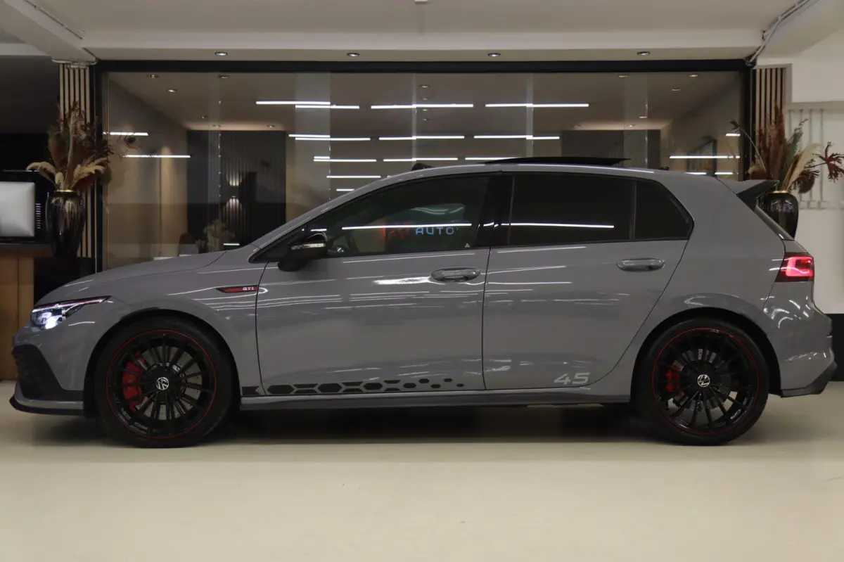 2.0 TSI GTI 45 JAHRE CLUBSPORT AKRA/PANO/CARPLAY/IQ/VOL