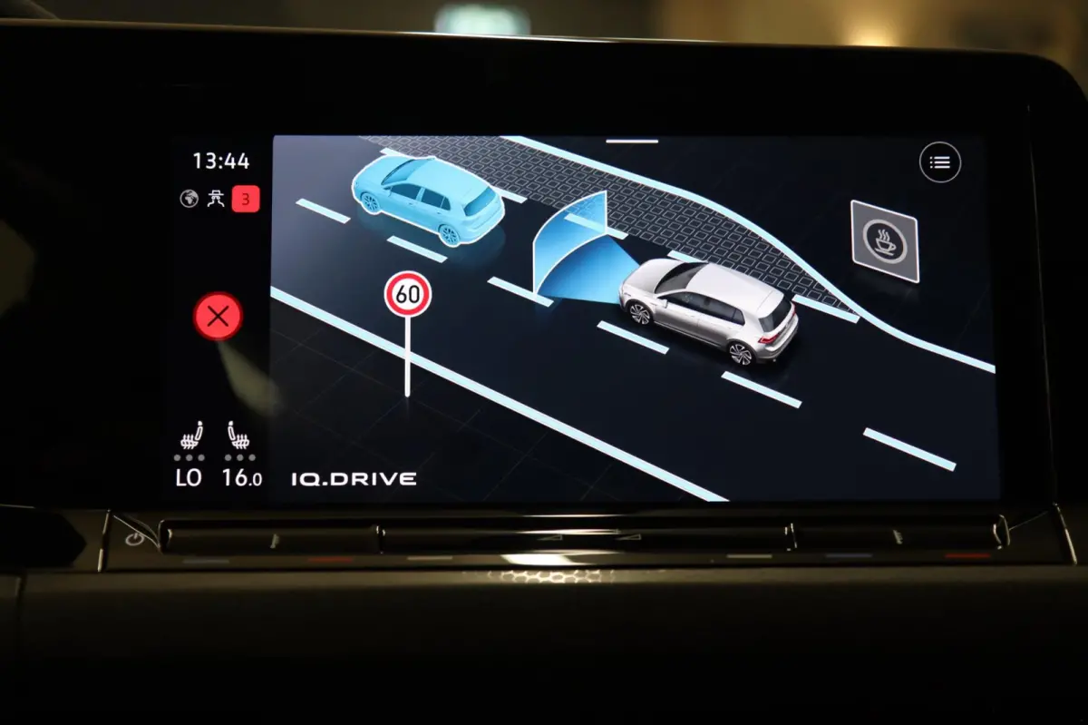2.0 TSI GTI 45 JAHRE CLUBSPORT AKRA/PANO/CARPLAY/IQ/VOL