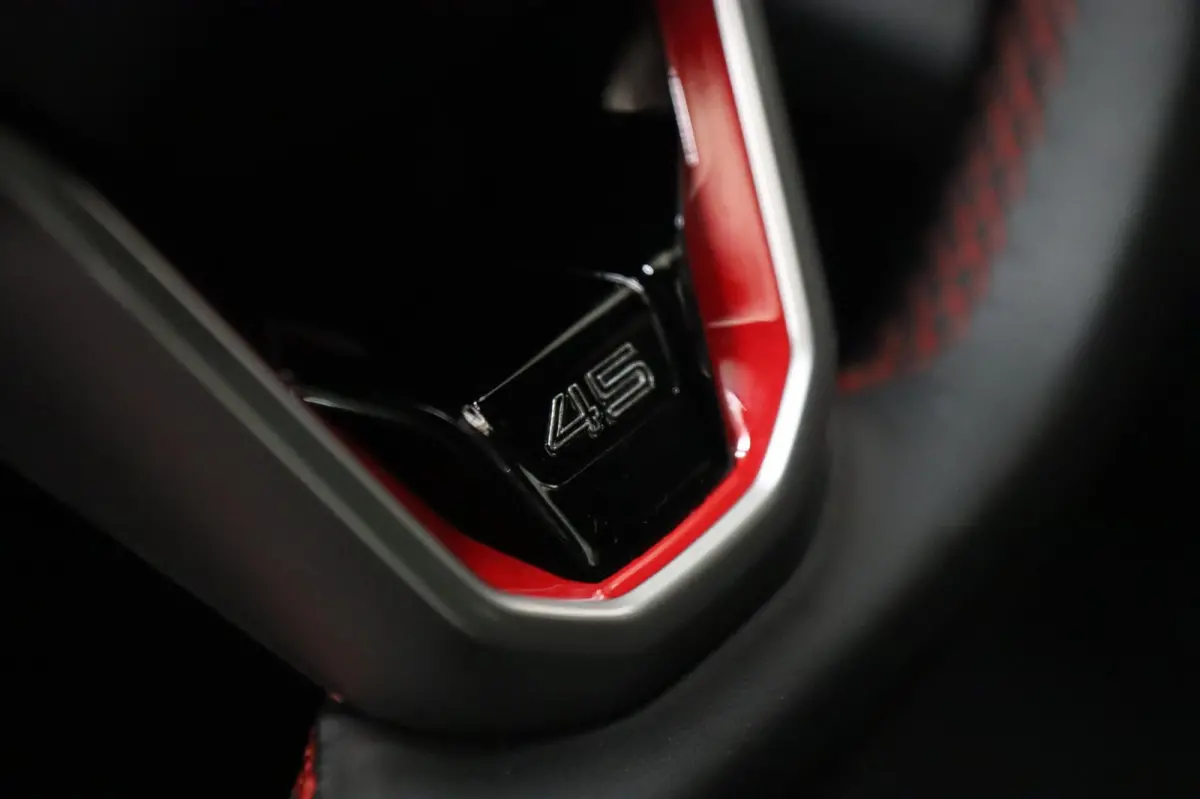 2.0 TSI GTI 45 JAHRE CLUBSPORT AKRA/PANO/CARPLAY/IQ/VOL