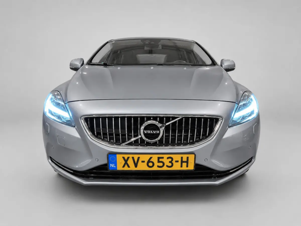 2.0 T4 Inscription - Automaat - Leder met memory - Stoelverw - Navi - Camera - Trekhaak - Dealeronderhouden