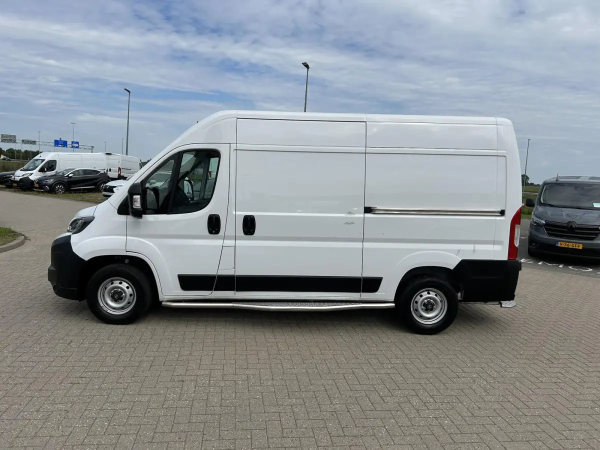 2.2 BlueHDi 120 S&S L2H2 3.3t | 2x Schuifdeur | Navigatie | Climate Control |
