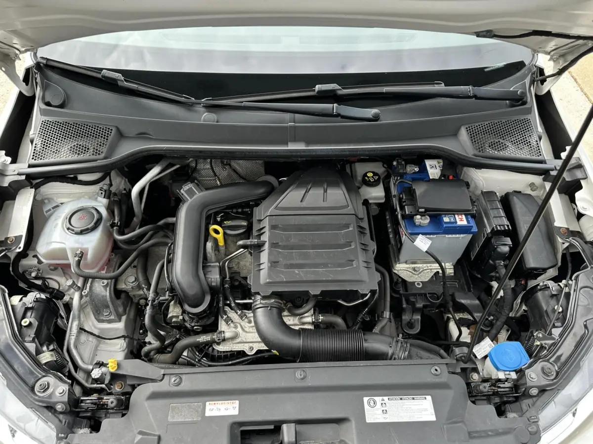 1.0 TSI Xcellence Launch Edition Clima Cruise