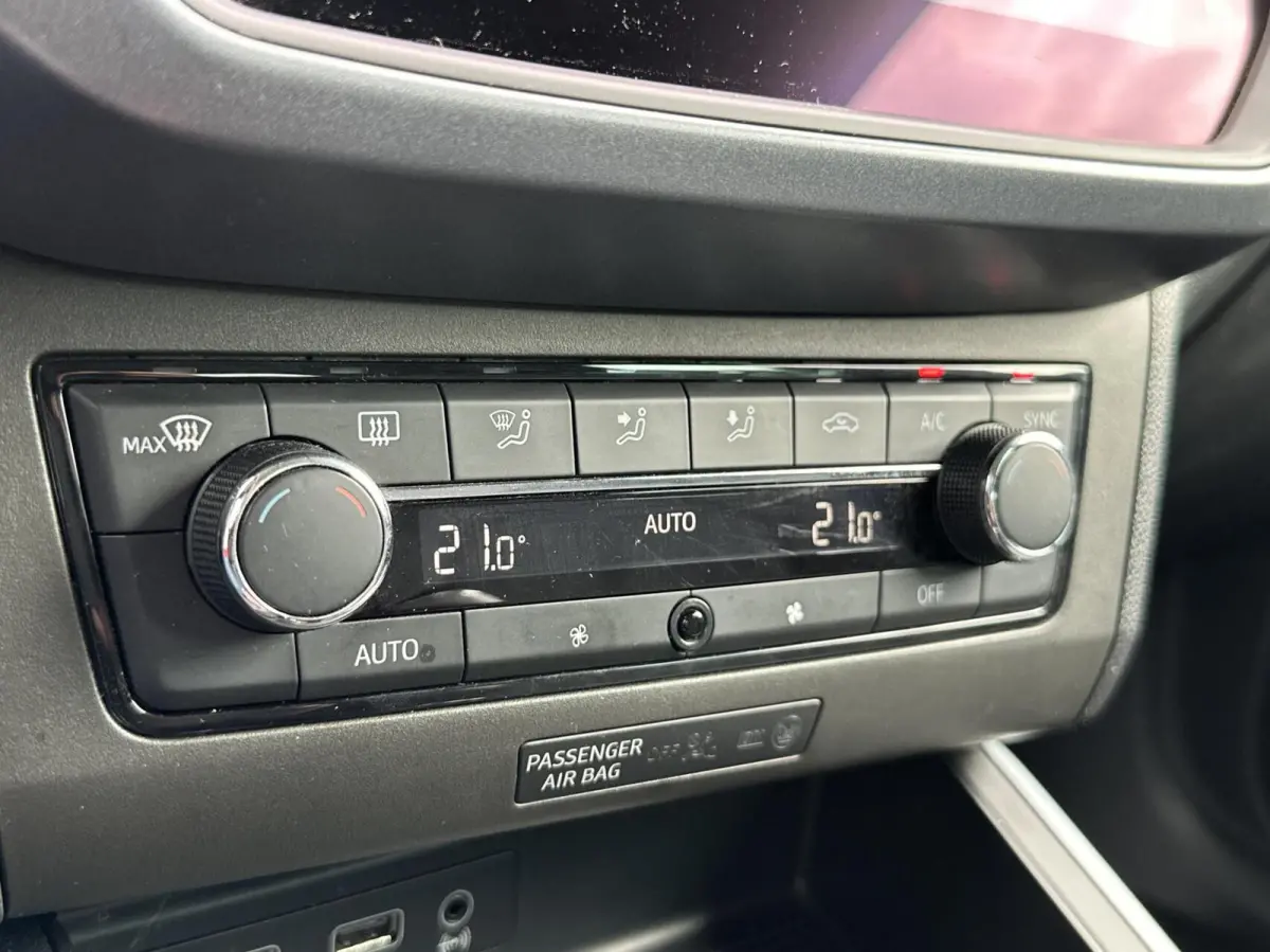 1.0 TSI Xcellence Launch Edition Clima Cruise