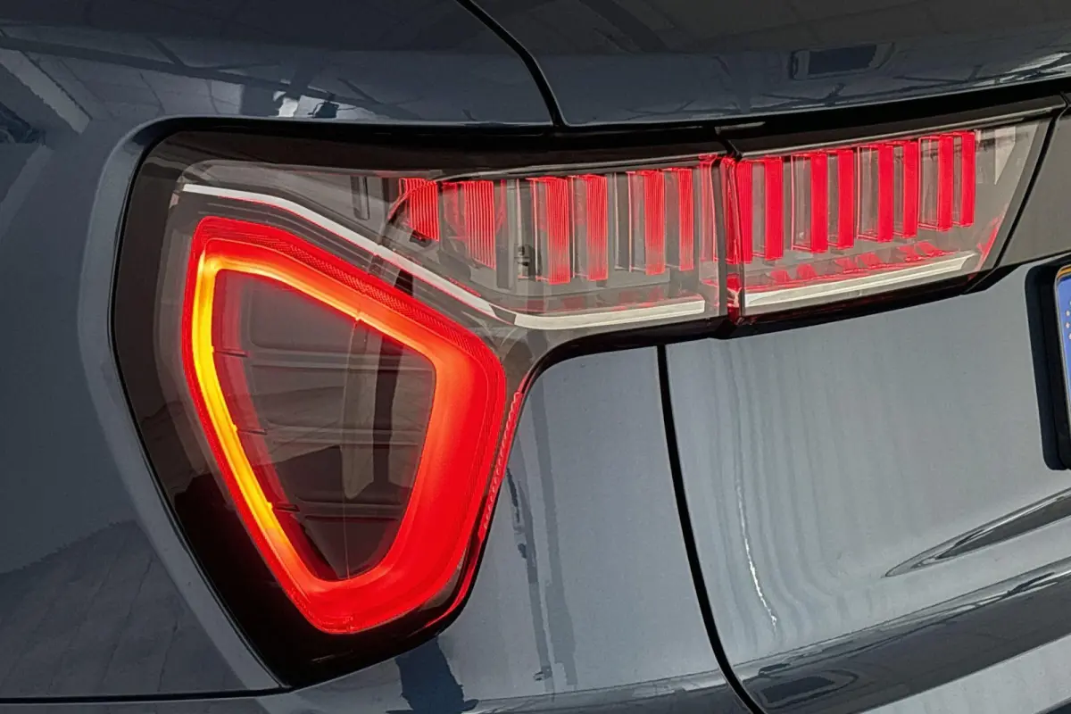 1.5 PHEV Panoramadak Stuur-Stoelverwarming 360-Camera
