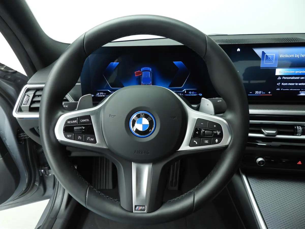 320e | M-Sportpakket | LED | Navigatie | Sportstoelen | Lendensteunen | DAB | Hifi speakers | Alu 18 inch