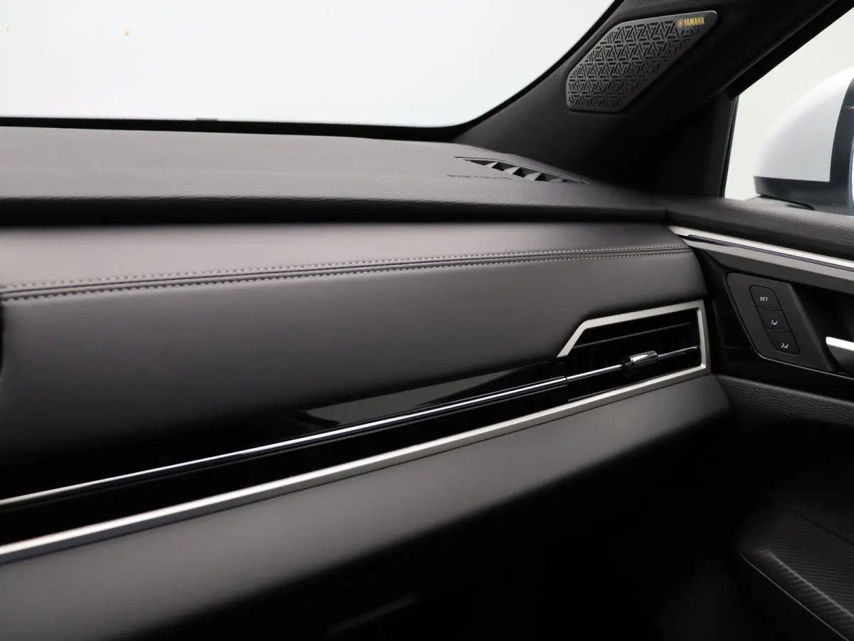 2.4 PHEV Instyle | Trekhaak | Stoelverwarming Voor en Achter | Elektrische Achterklep | Yamaha audio | Panoramadak | Stoelmassage |