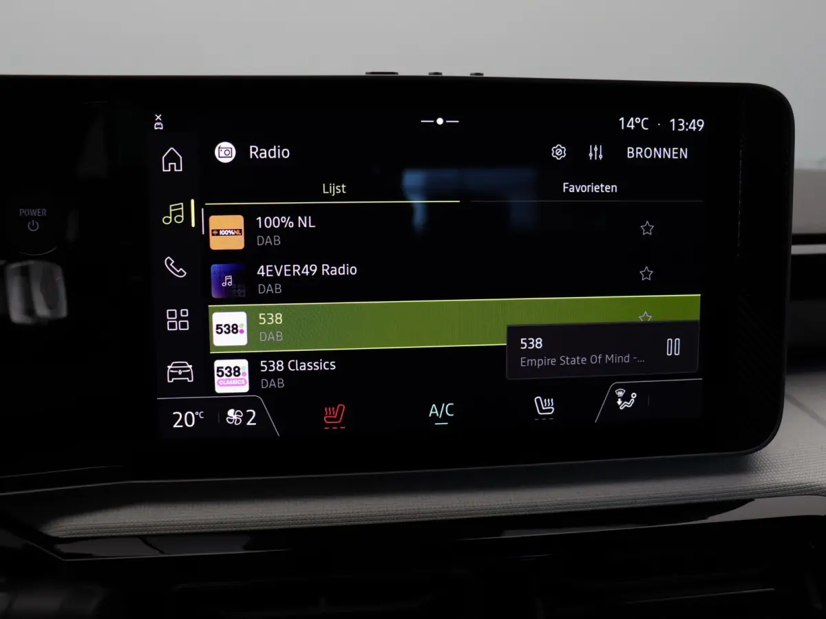 urban range evolution 40 kWh | Vijf jaar garantie | Stoelverwarming | Apple carplay / Android Auto |