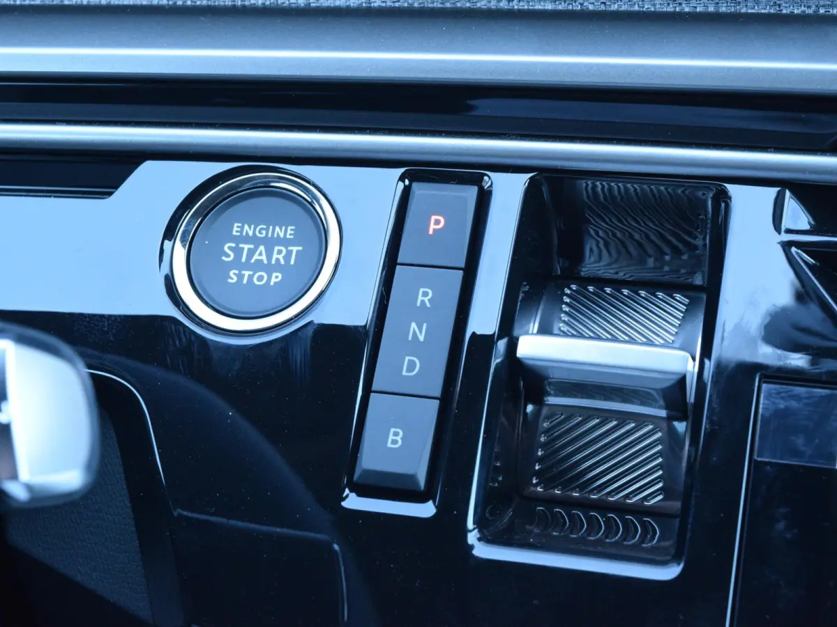 1.6 plug-in Hybrid 225 GT l 360 camera l Schuif/ kanteldak l Elektrische AGR voorstoelen l