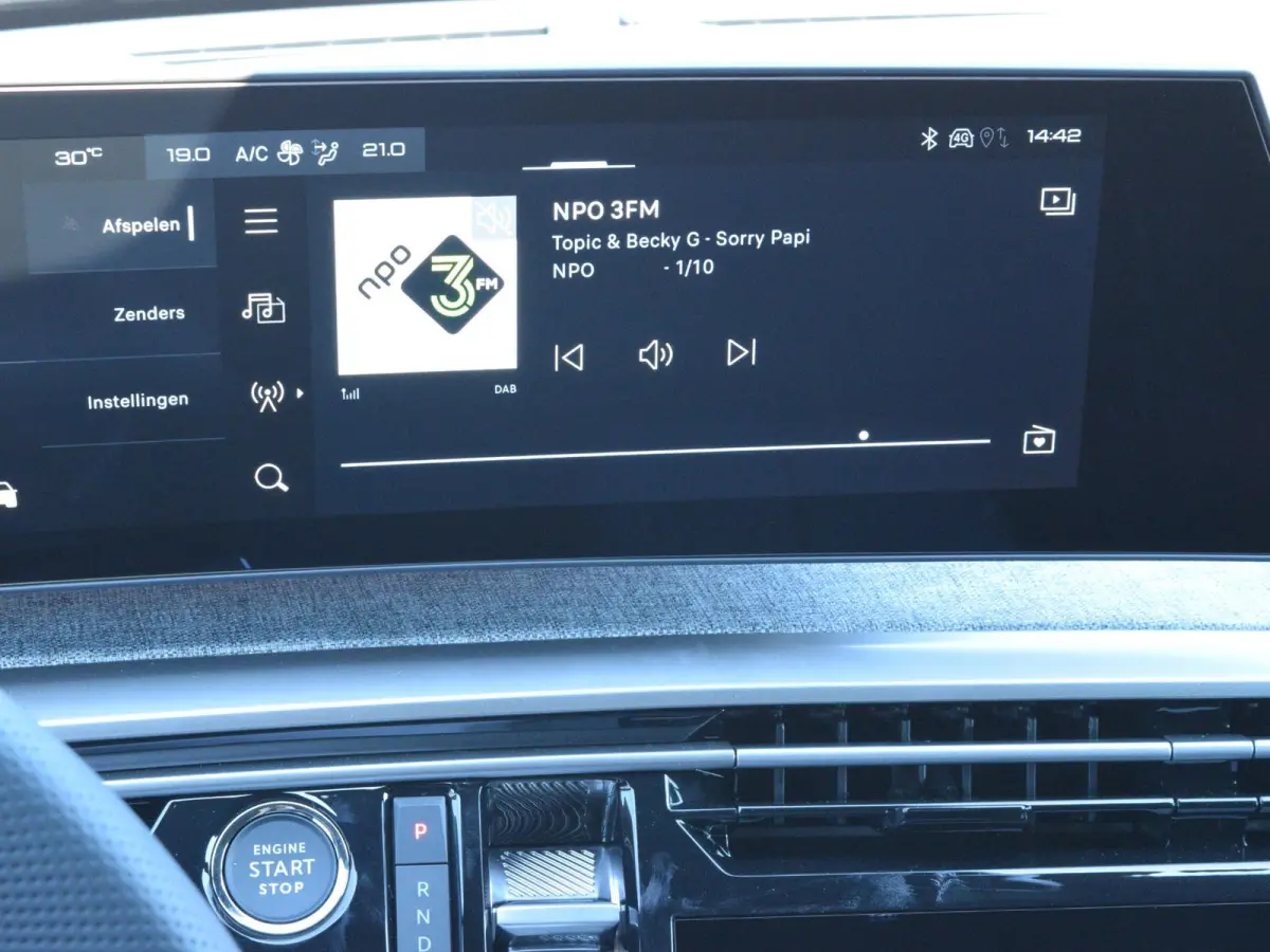 1.6 plug-in Hybrid 225 GT l 360 camera l Schuif/ kanteldak l Elektrische AGR voorstoelen l