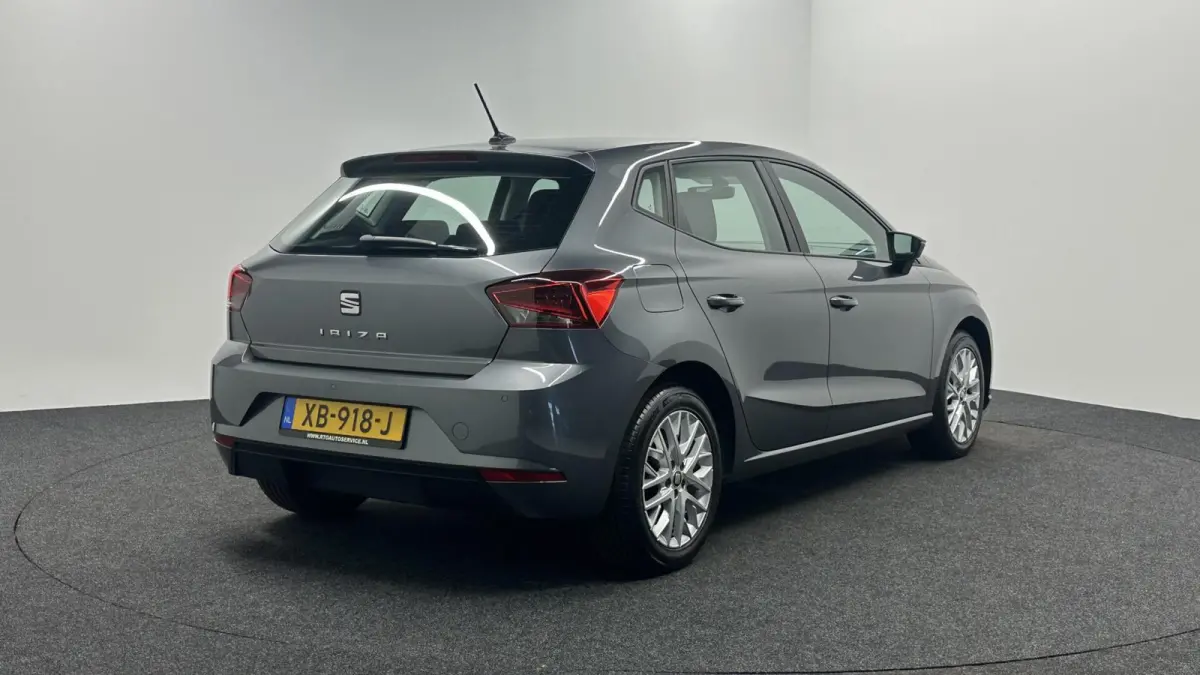 1.0 TSI Business Intense TREKHAAK NAVI CRUISE STOEL VERWARMING 85000 KM.