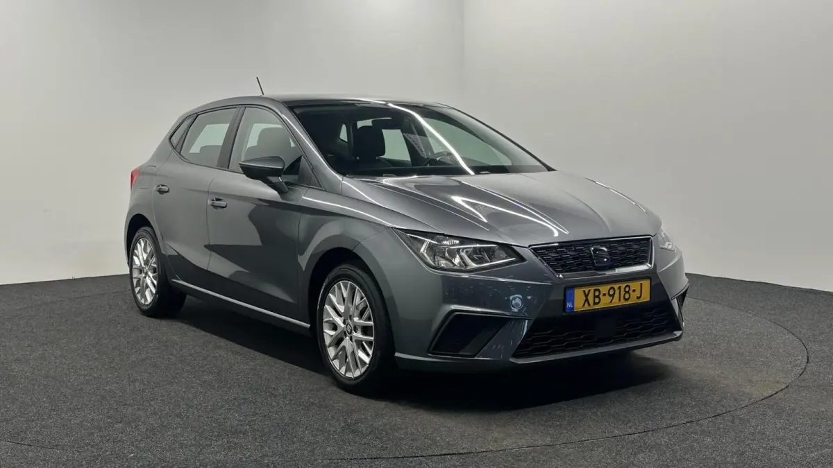 1.0 TSI Business Intense TREKHAAK NAVI CRUISE STOEL VERWARMING 85000 KM.