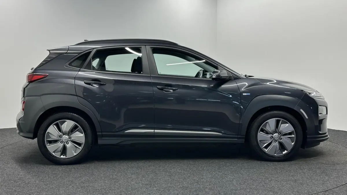 EV Comfort 64 kWh 3 Fase Warmtepomp CAMERA CARPLAY NAVI ECC ADAPTIEF CRUISE.