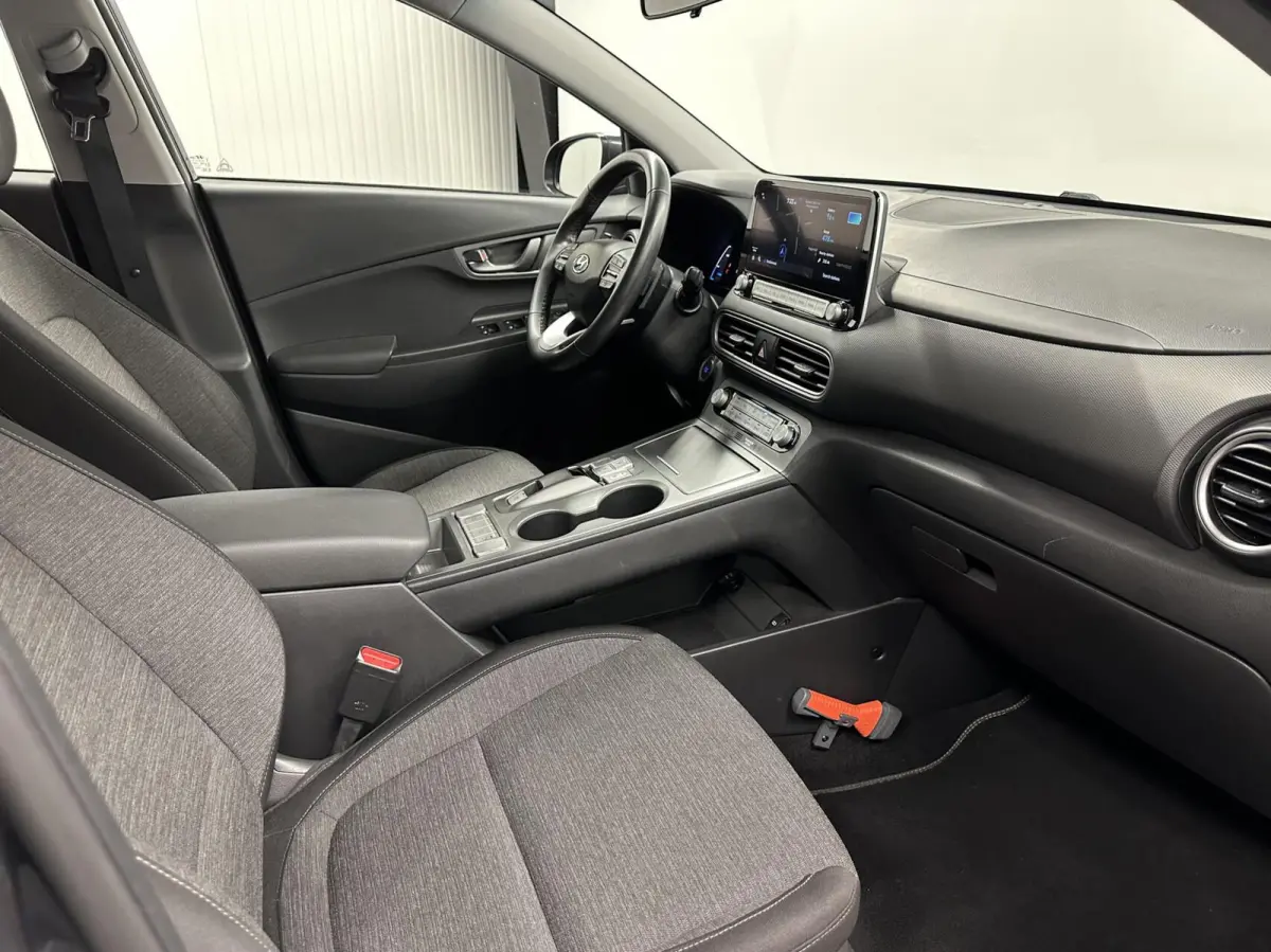 EV Comfort 64 kWh 3 Fase Warmtepomp CAMERA CARPLAY NAVI ECC ADAPTIEF CRUISE.