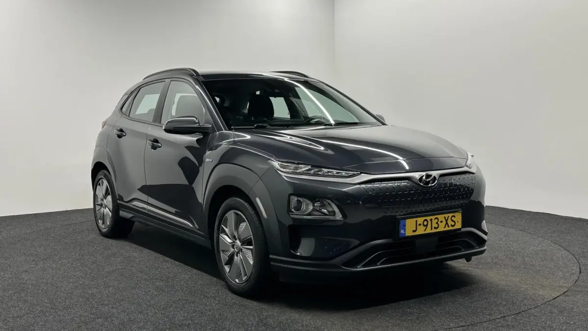 EV Comfort 64 kWh 3 Fase Warmtepomp CAMERA CARPLAY NAVI ECC ADAPTIEF CRUISE.