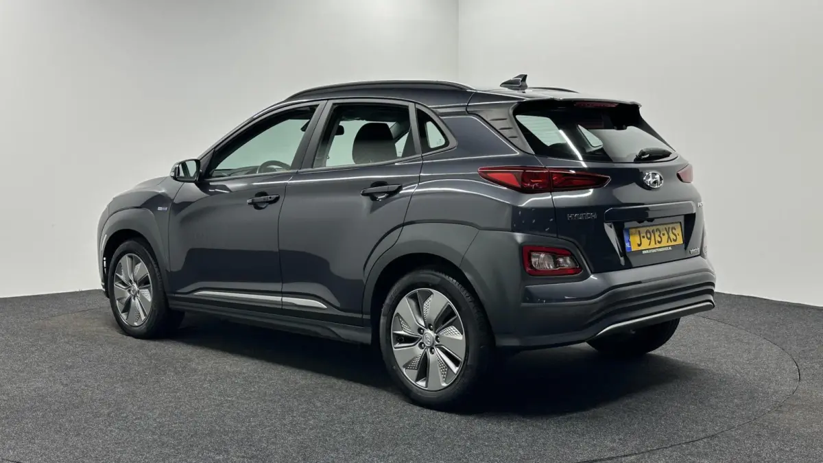 EV Comfort 64 kWh 3 Fase Warmtepomp CAMERA CARPLAY NAVI ECC ADAPTIEF CRUISE.