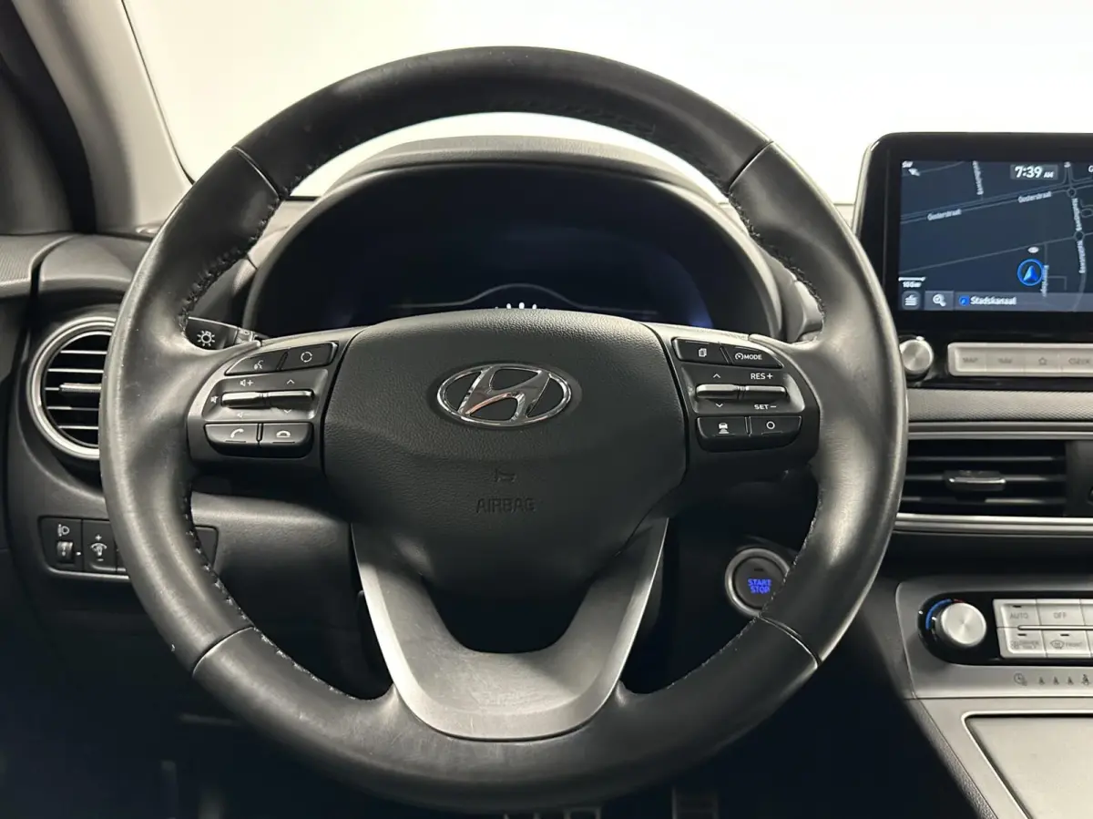 EV Comfort 64 kWh 3 Fase Warmtepomp CAMERA CARPLAY NAVI ECC ADAPTIEF CRUISE.