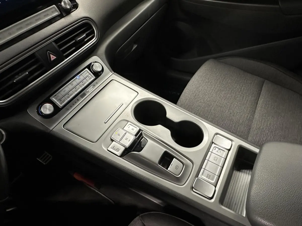 EV Comfort 64 kWh 3 Fase Warmtepomp CAMERA CARPLAY NAVI ECC ADAPTIEF CRUISE.