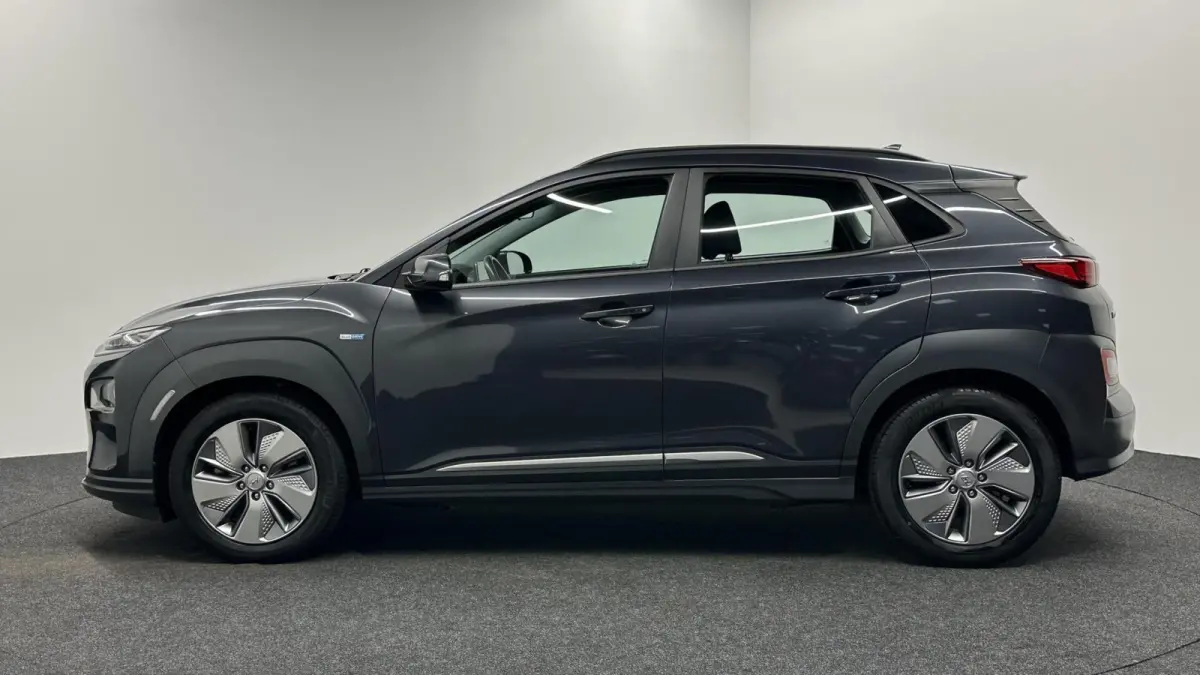 EV Comfort 64 kWh 3 Fase Warmtepomp CAMERA CARPLAY NAVI ECC ADAPTIEF CRUISE.