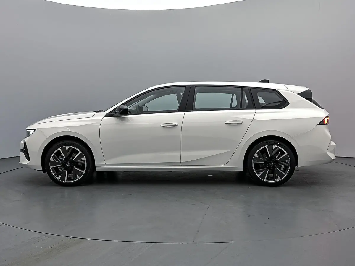 54 kWh Edition Adaptieve Cruise Control | Led | 18 Inch | Parkeersensoren Voor + Achter
