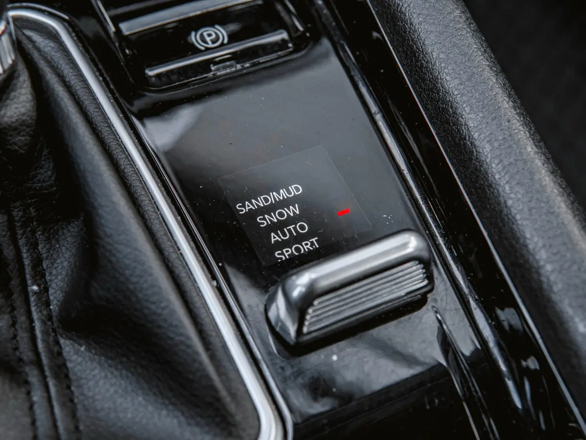 4xe 190 Plug-in Hybrid Limited | PANO | WINTERPAKKET | HALF LEDER | ADAPTIVE