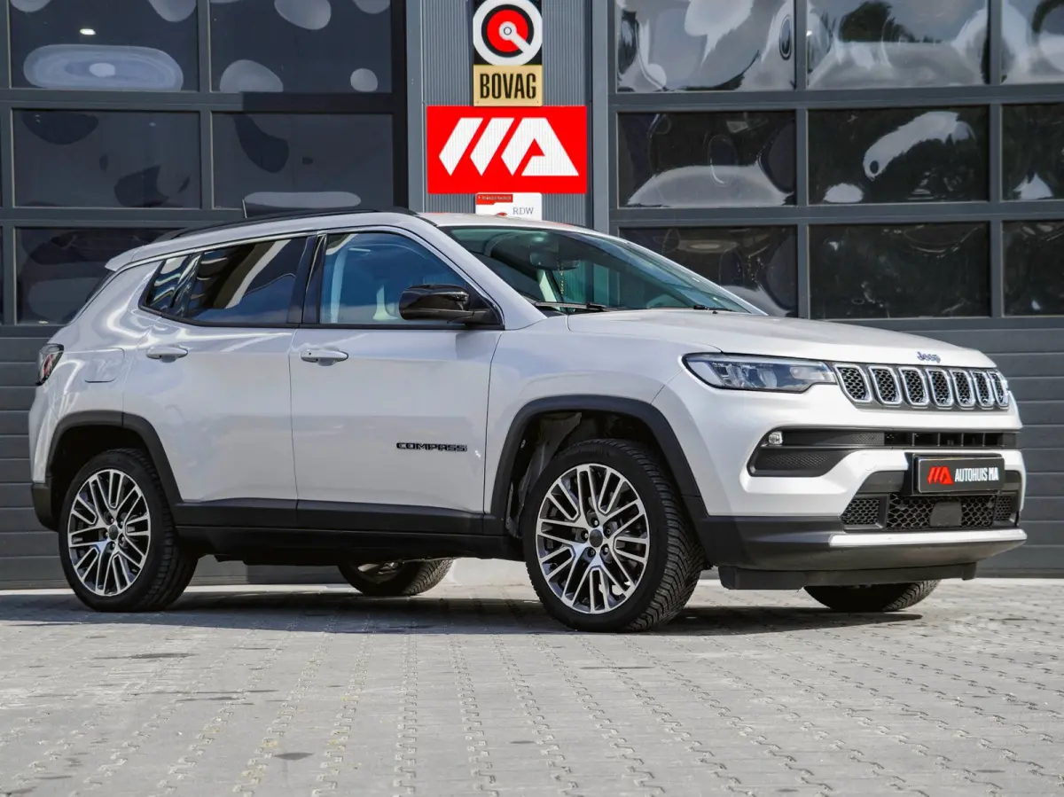 4xe 190 Plug-in Hybrid Limited | PANO | WINTERPAKKET | HALF LEDER | ADAPTIVE