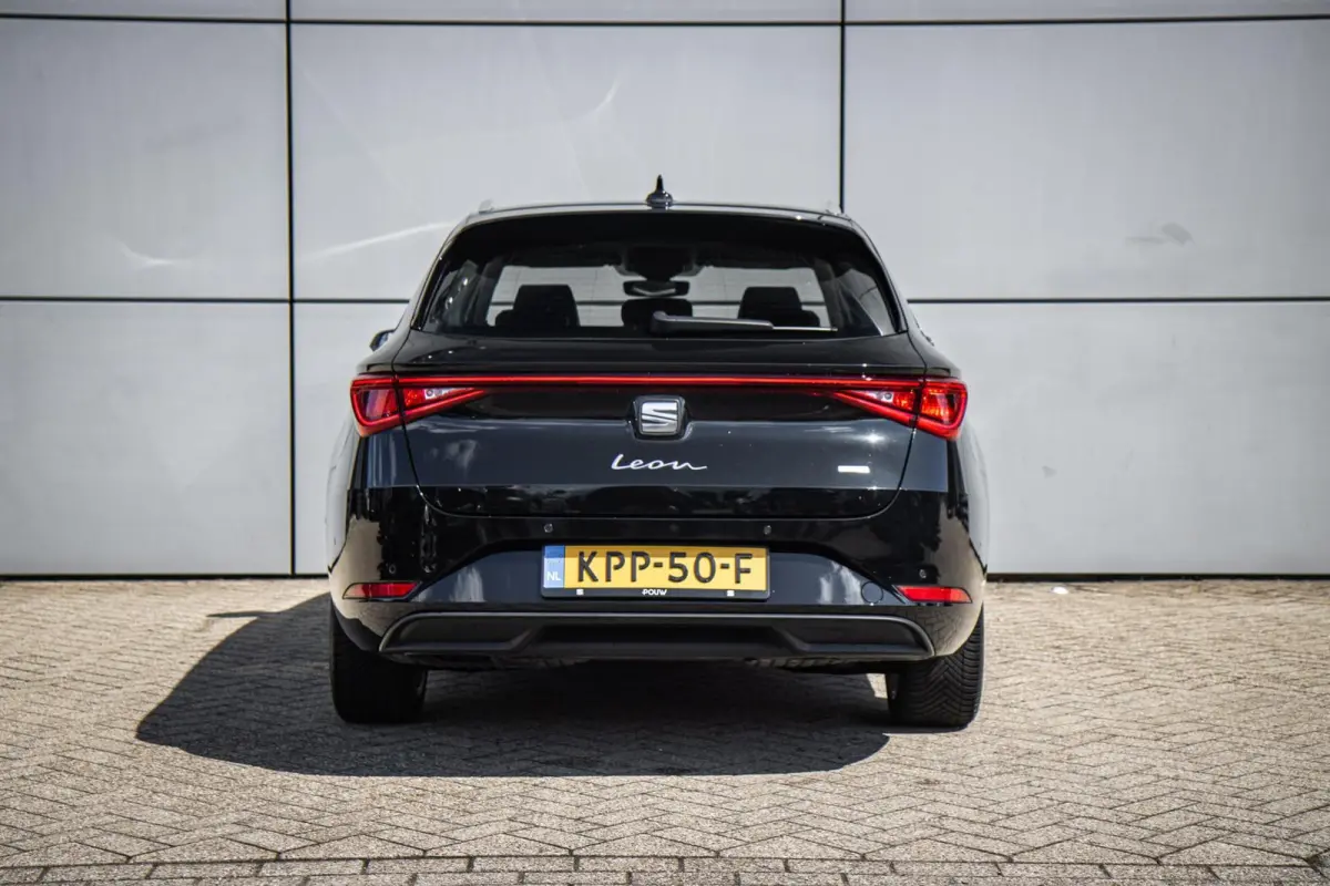 1.4 TSI eHybrid 204pk PHEV FR Business Intense | SoH 99% | Voorstoelen Verwarmd | full LED Koplampen | Apple Carplay/Android Auto