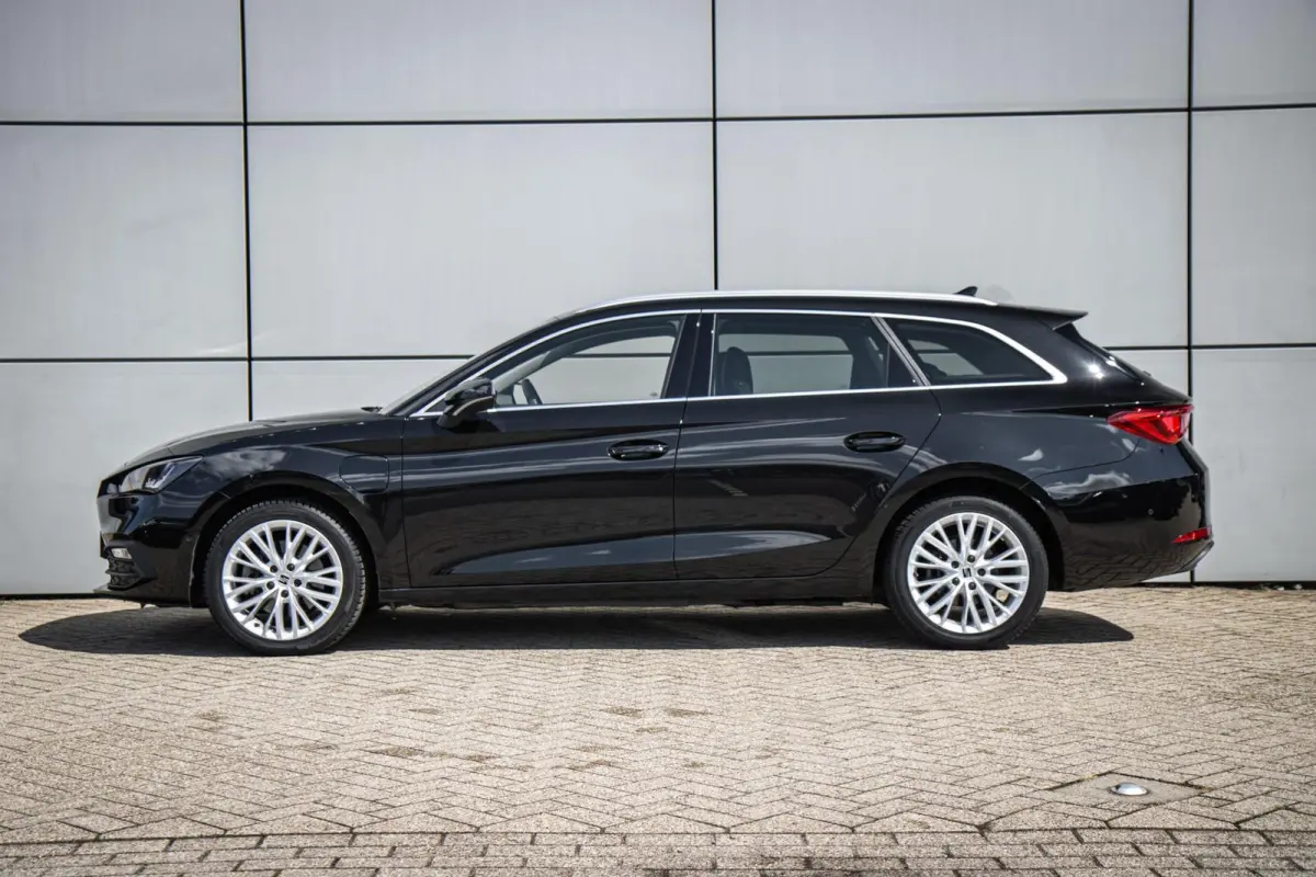 1.4 TSI eHybrid 204pk PHEV FR Business Intense | SoH 99% | Voorstoelen Verwarmd | full LED Koplampen | Apple Carplay/Android Auto