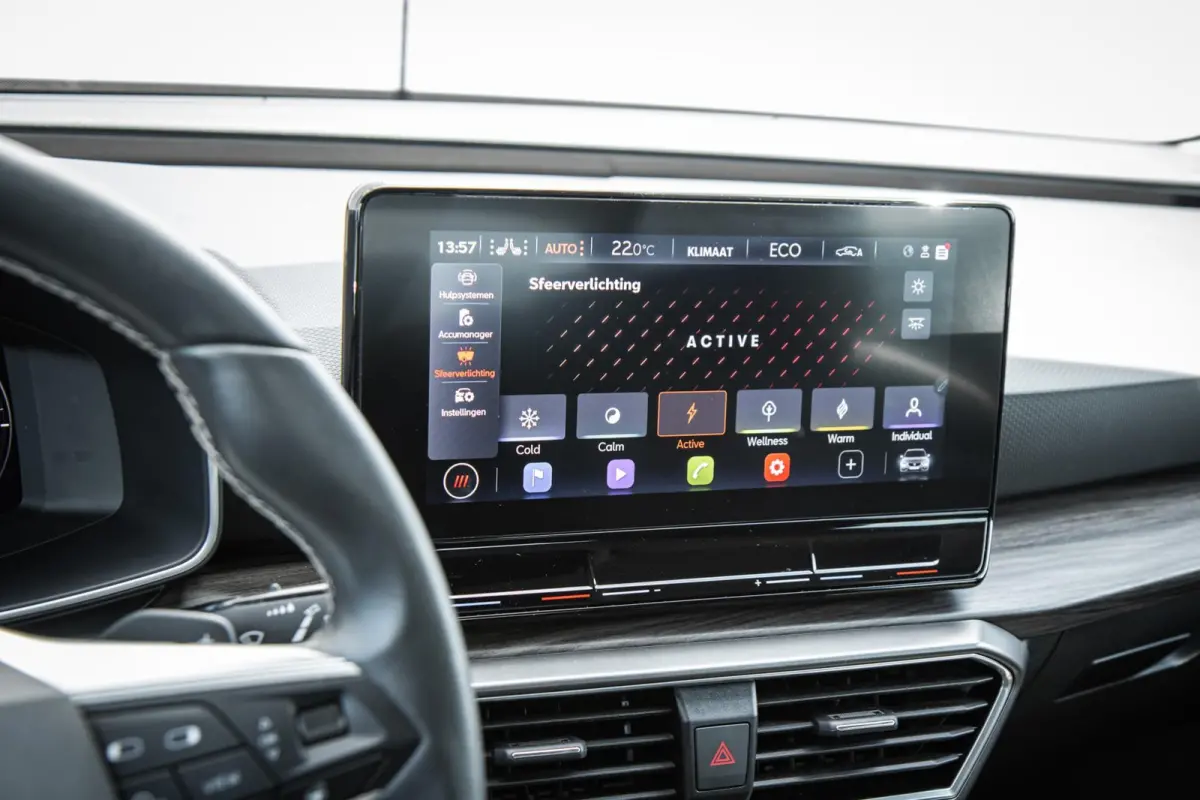 1.4 TSI eHybrid 204pk PHEV FR Business Intense | SoH 99% | Voorstoelen Verwarmd | full LED Koplampen | Apple Carplay/Android Auto