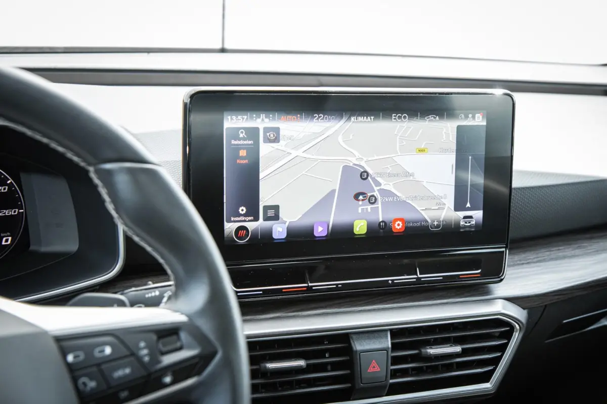 1.4 TSI eHybrid 204pk PHEV FR Business Intense | SoH 99% | Voorstoelen Verwarmd | full LED Koplampen | Apple Carplay/Android Auto